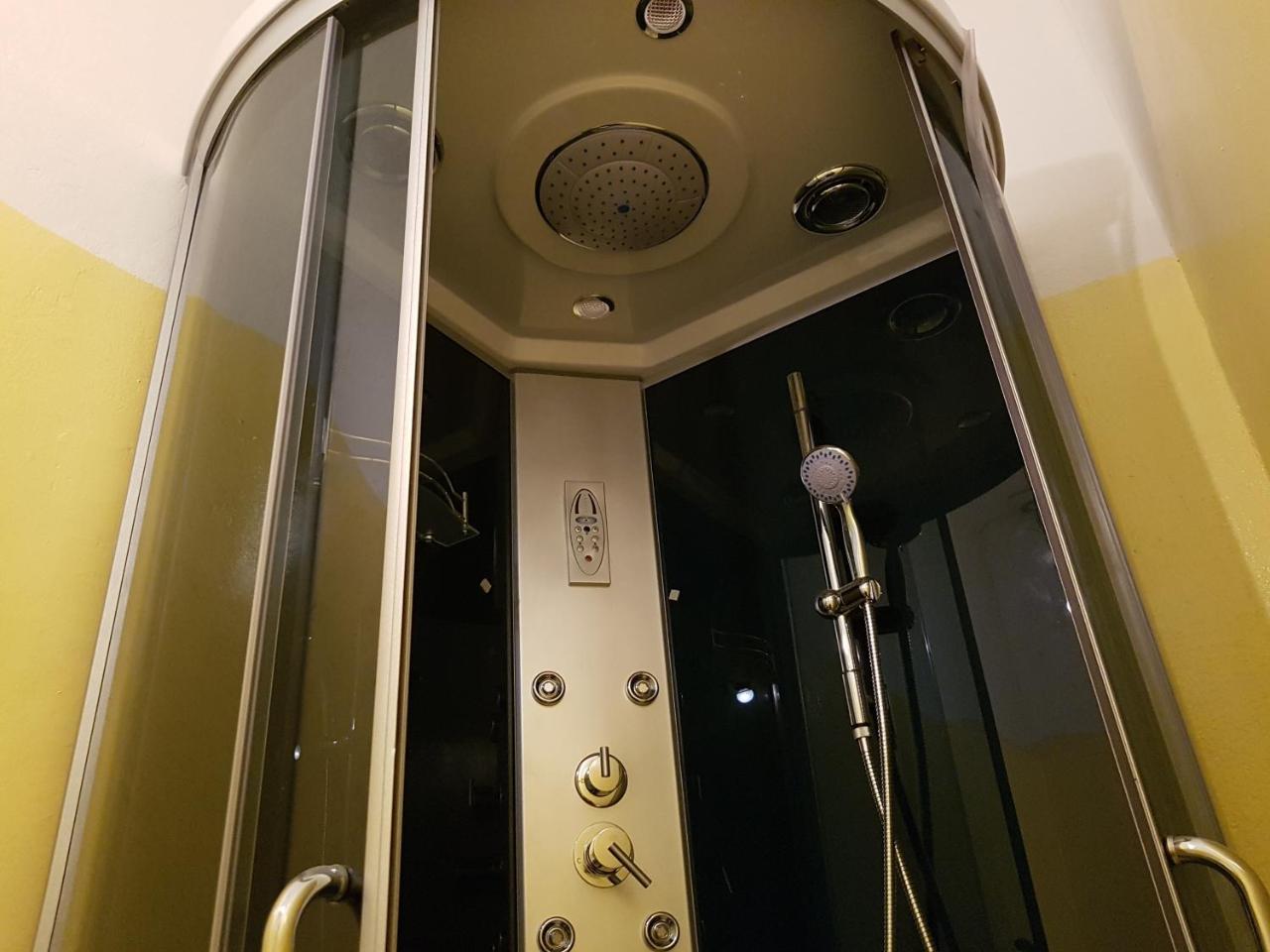 Bed Rho Stazione Bed & Breakfast エクステリア 写真